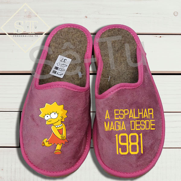 Chinelos a Espalhar Magia Lisa Simpsons com data - Sê-Tu